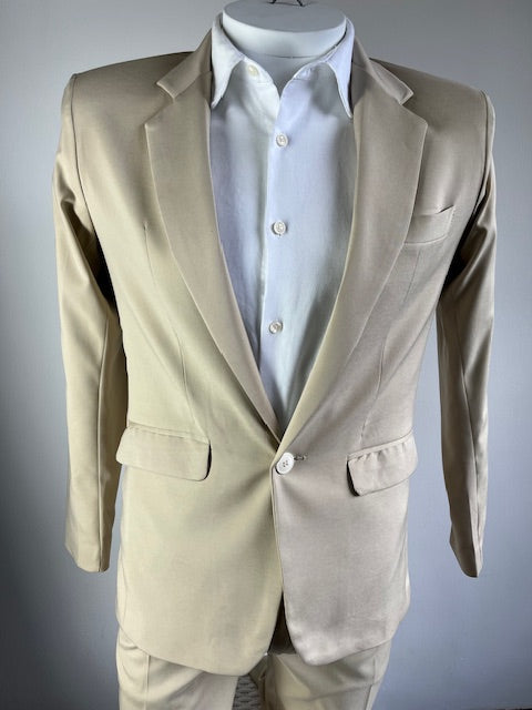Traje Crema