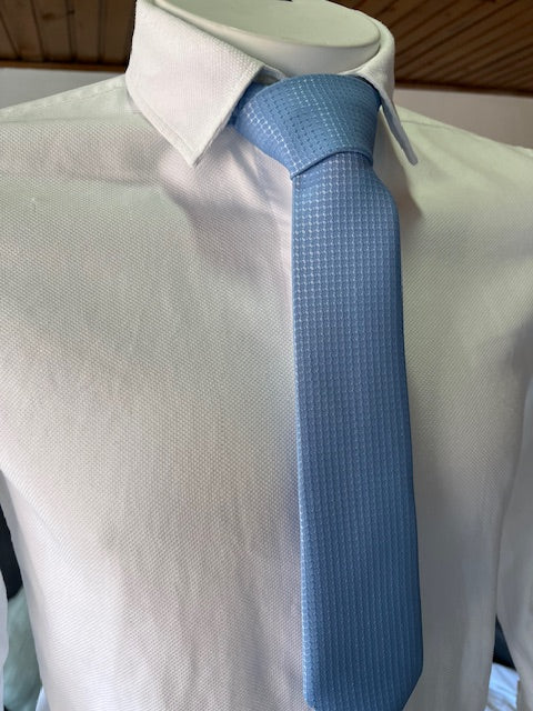 Corbata azul claro