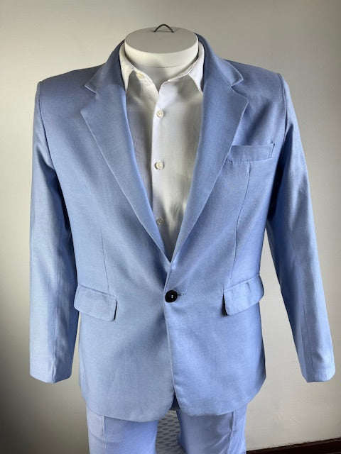 Traje Azul Claro