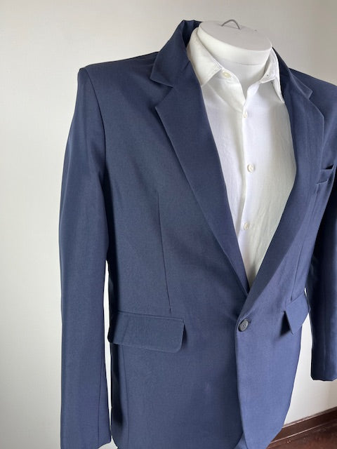 Traje Azul Oscuro